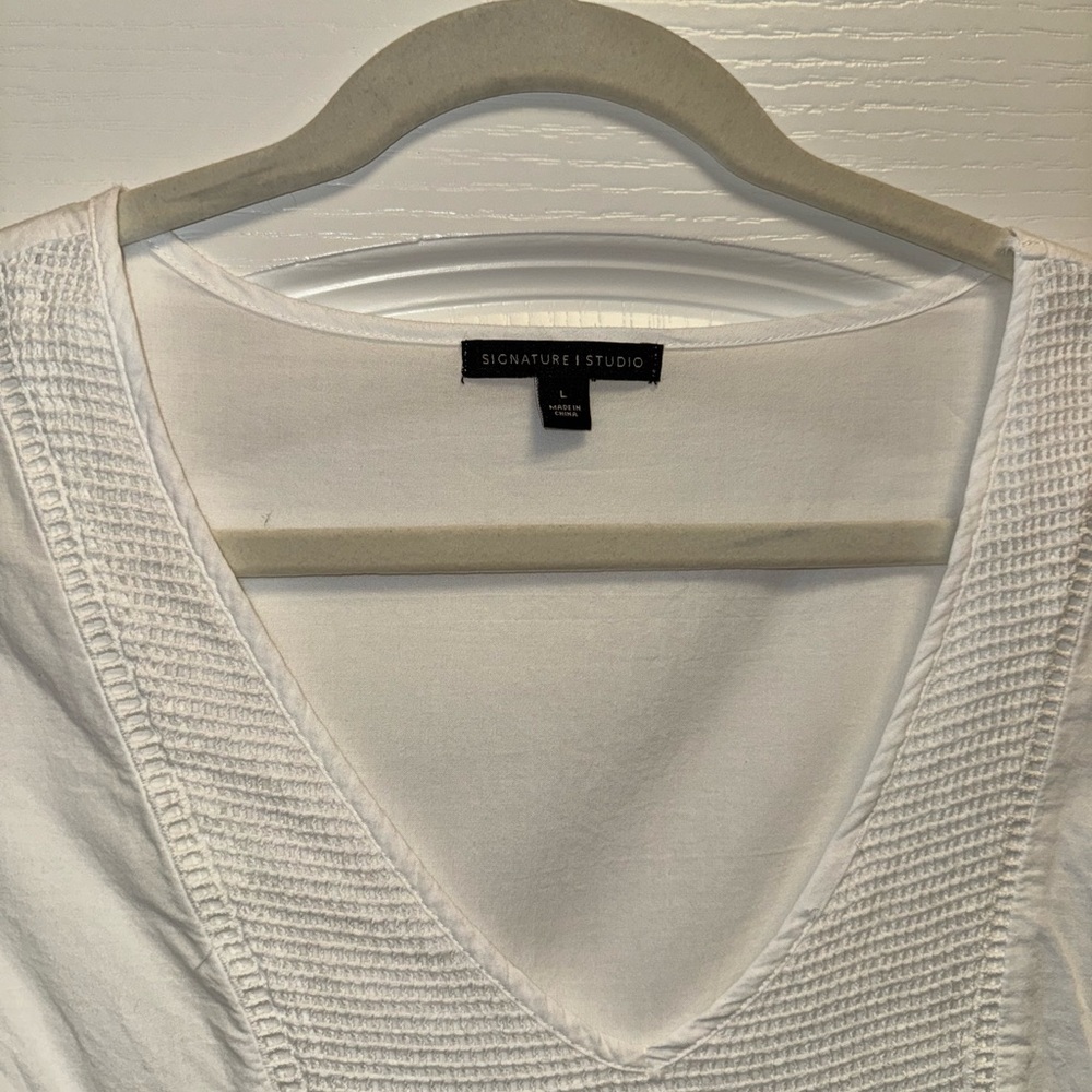 White Ruffled V-Neck Top - Picture 3 of 3